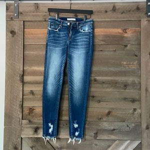 KanCan Distressed Jeans Size 27